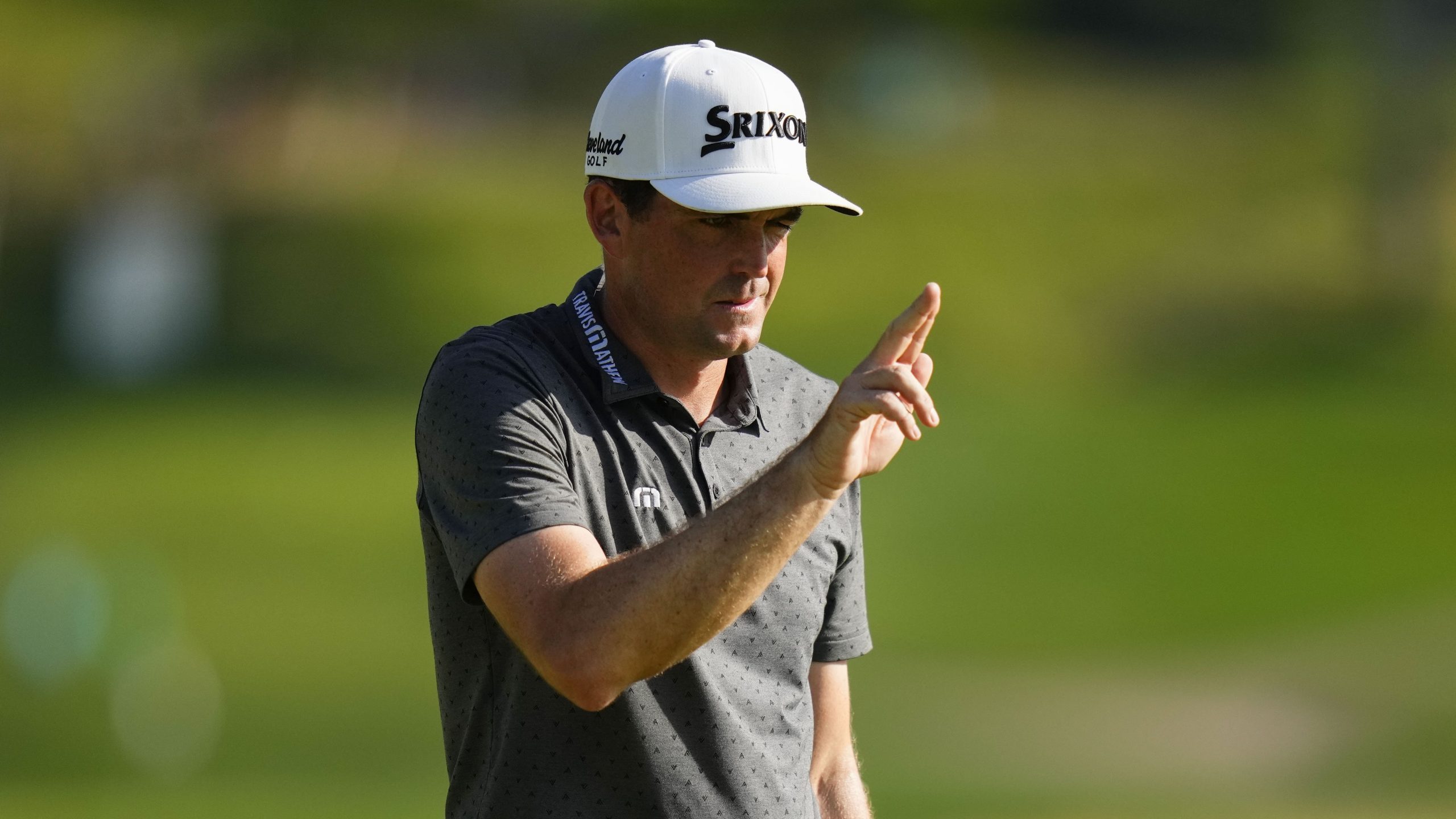 Keegan Bradley using AimPoint